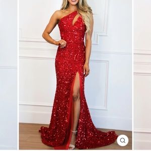 never worn, mesh details, one shoulder